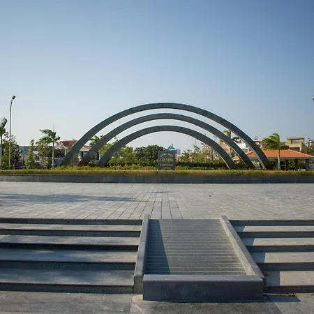 Khách sạn Mặt Trăng - Moon Hotel